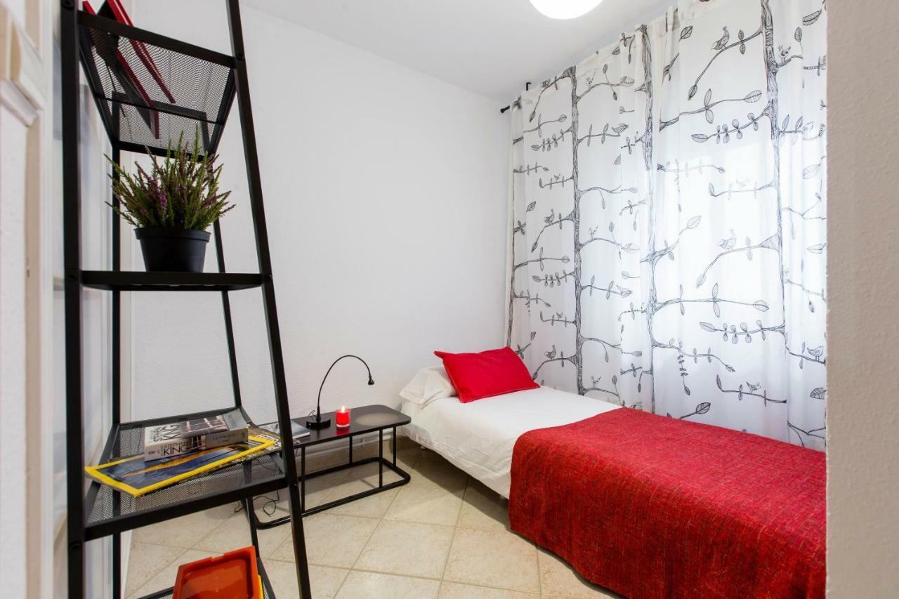 3 Habitaciones Apartamento Temporada Lucero 3 Habitaciones Madrid Exterior foto